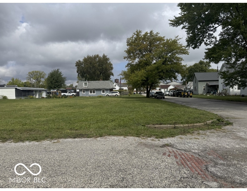 0 N C St at N 10th St, Elwood, IN 46036 - photo 1