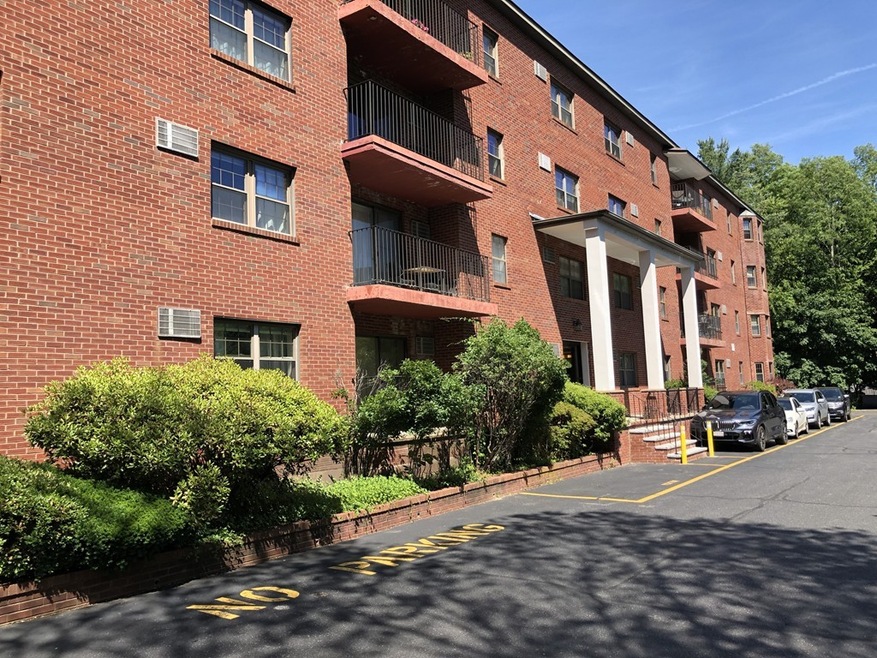 Totten Pond Village unit 14C, Waltham, MA 02451 - photo 1