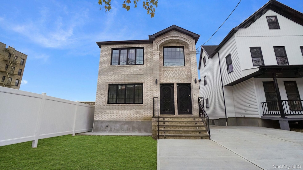 342 E 234th St, Bronx, NY 10470 - photo 1