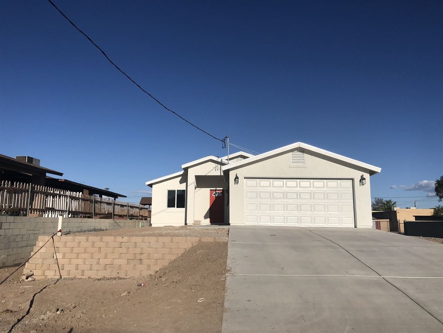 269 S 10th Ave, Yuma, AZ 85364 - photo 1