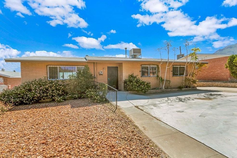 2908 Tyler Ave, El Paso, TX 79930 - photo 1