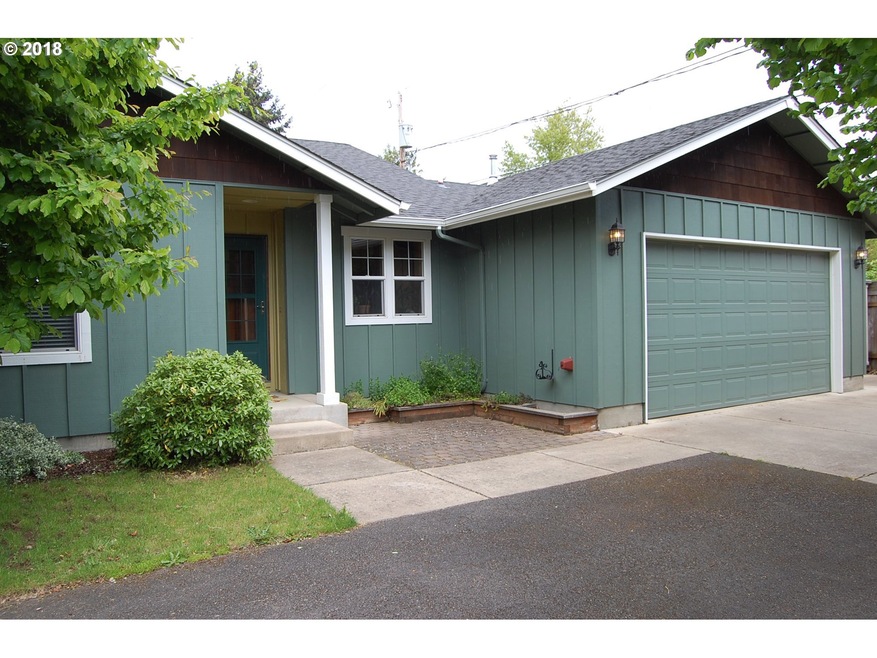 2613 Benson Ln, Eugene, OR 97408 - photo 1