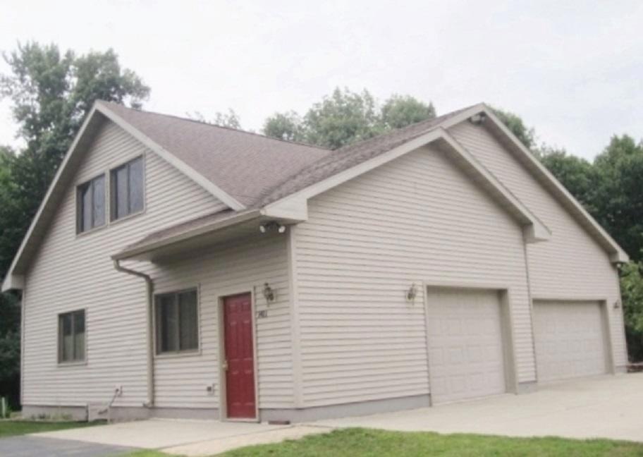 1411 46th Ave, Menominee, MI 49858 - photo 1