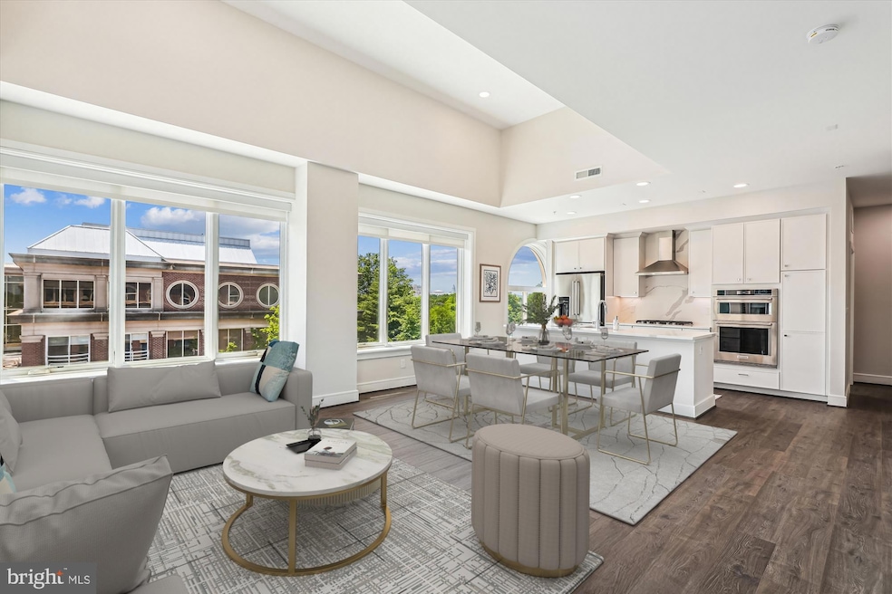 For Sale $865,000 • Co-Listing Agent