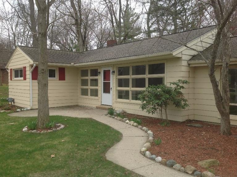 1023 N Freer Rd, Chelsea, MI 48118 - photo 1
