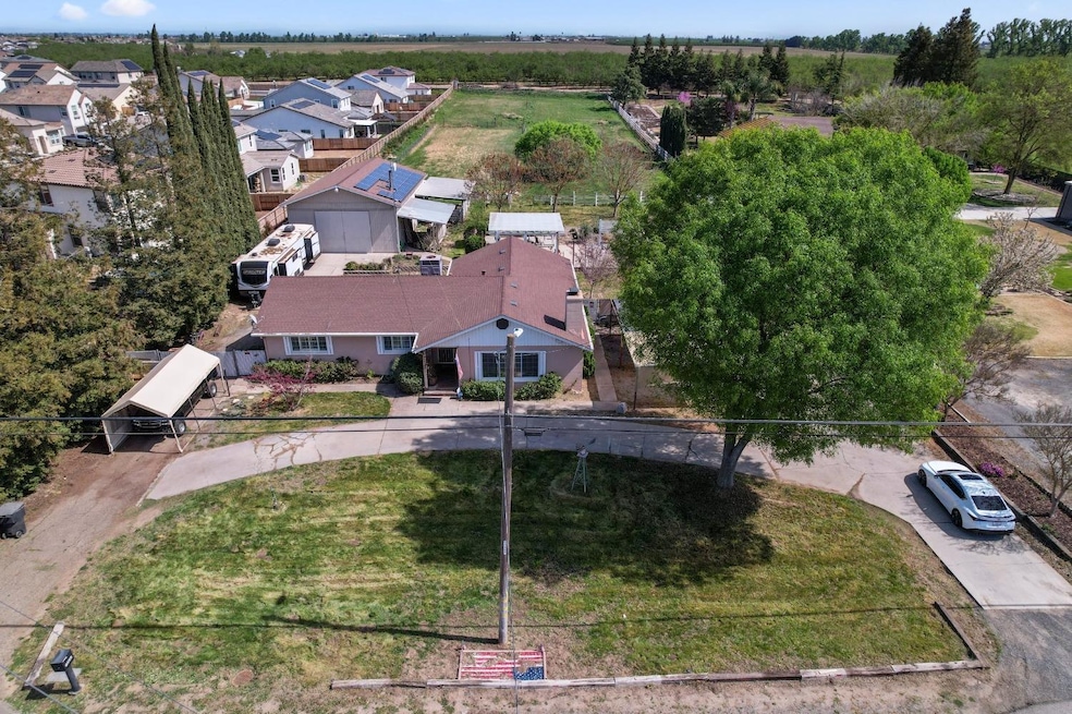 7260 Crane Rd, Oakdale, CA 95361 - photo 1