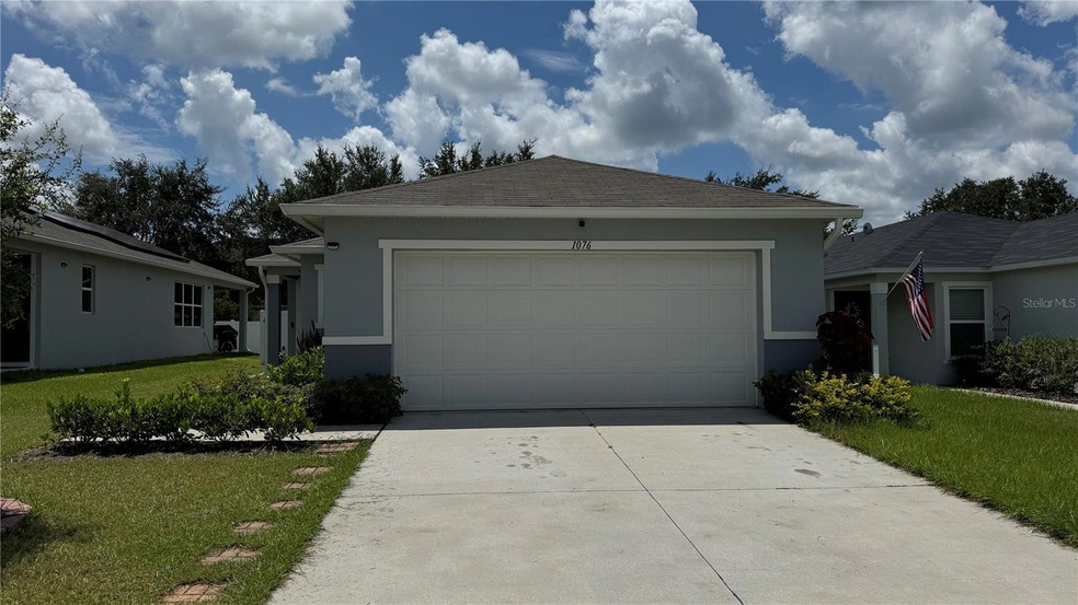 1076 Papaya Cir, Davenport, FL 33897 - photo 1