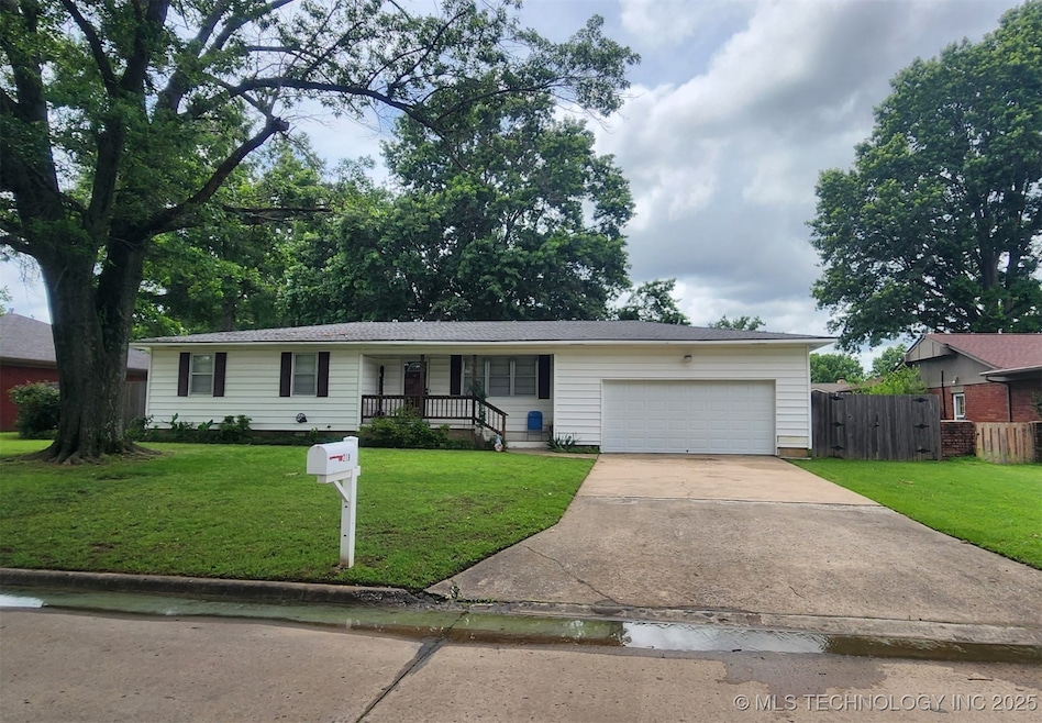 219 N Anthony St, Muskogee, OK 74403 - photo 1