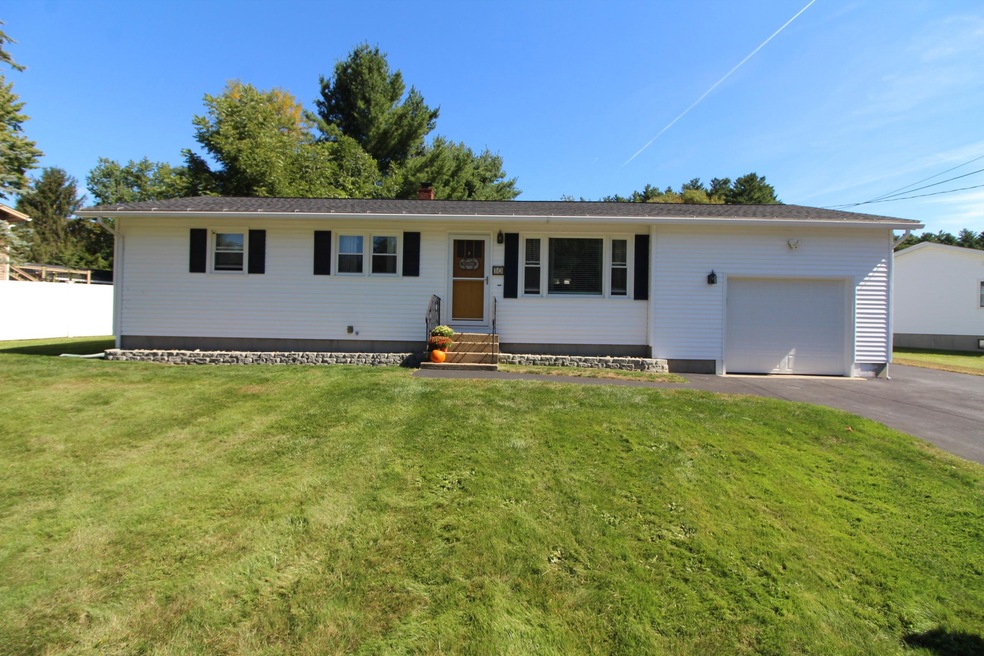 10 Bullard Dr, Hooksett, NH 03106 - photo 1