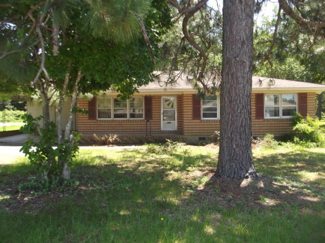 1132 S Caledonia Rd, Laurinburg, NC 28352 - photo 1