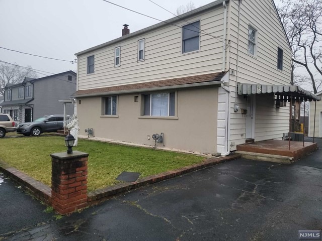 92 Cadmus Ave unit 94, Elmwood Park, NJ 07407 - photo 1