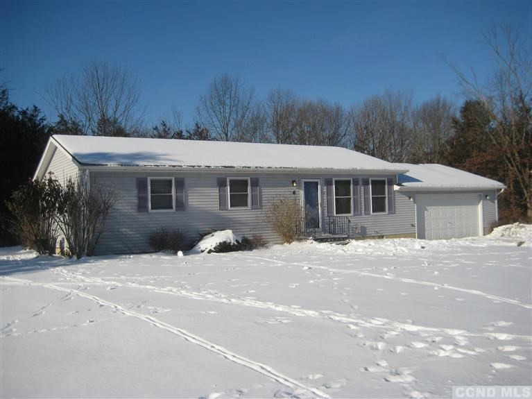 6 Lisa Ln, Tivoli, NY 12583 - photo 1