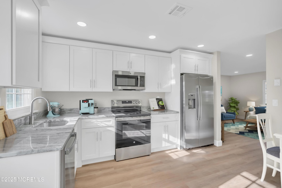 New Shaker Cabinetry