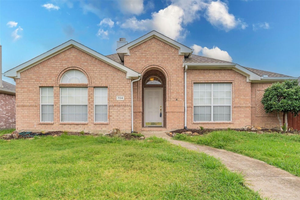 704 Nickelville Ln, Wylie, TX 75098 - photo 1