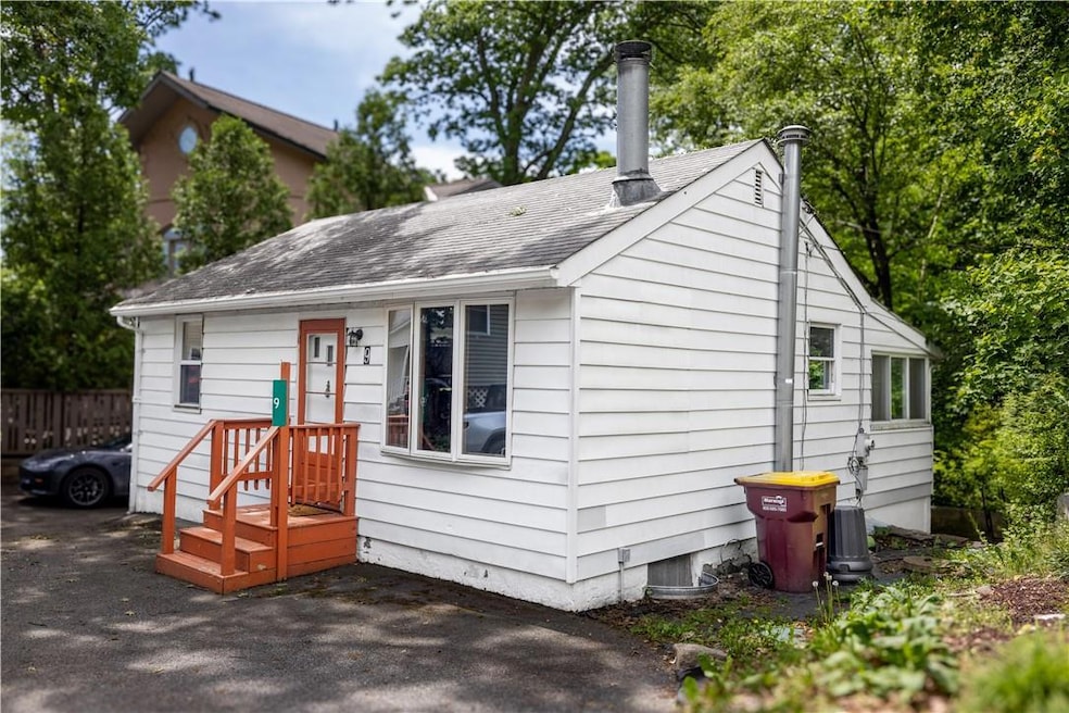 9 Ann Ct, Greenwood Lake, NY 10925 - photo 1