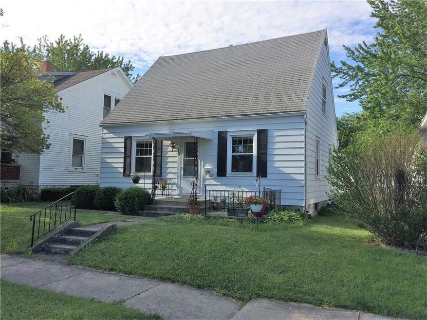 903 E Benton St, Wapakoneta, OH 45895 - photo 1