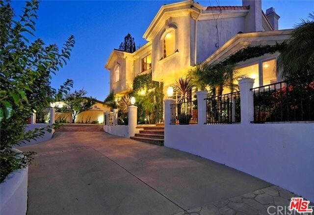 4957 Alatar Dr, Woodland Hills, CA 91364 - photo 1