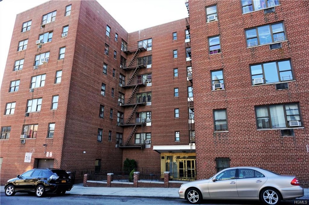 The Caterina unit 4J, Yonkers, NY 10705 - photo 1