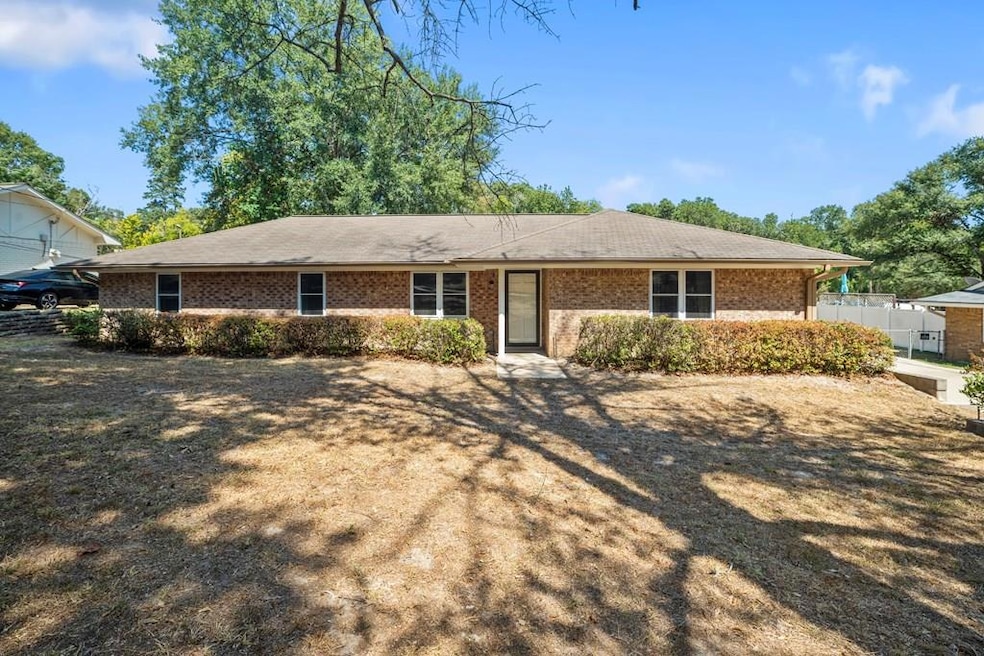 140 Marilyn St, Nacogdoches, TX 75961 - photo 1