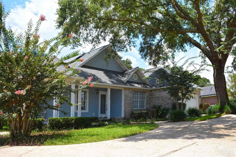 1784 Tillman Ln, Pensacola, FL 32526 - photo 1