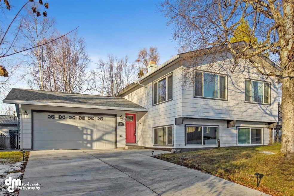 8241 Pioneer Dr, Anchorage, AK 99504 - photo 1