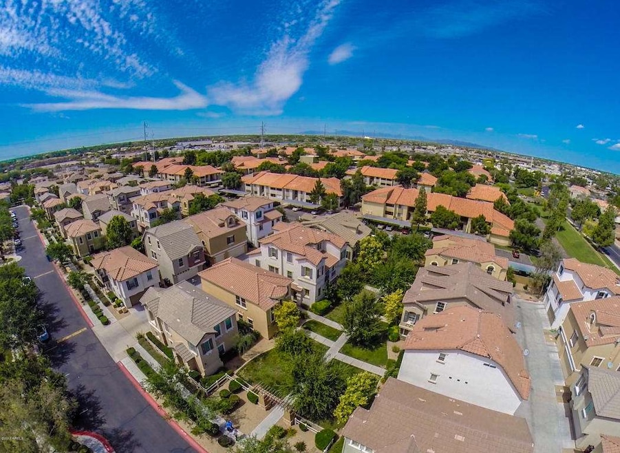 162 W Campbell Court-47