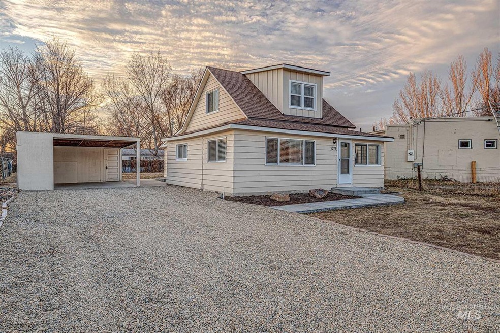 1075 W 7th St, Weiser, ID 83672 - photo 1