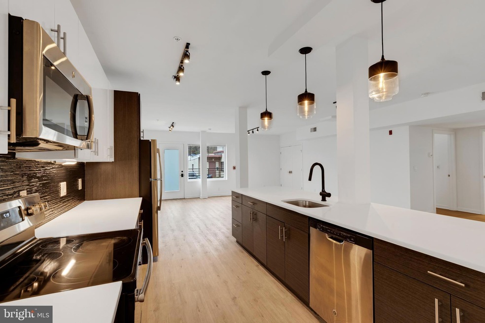 227 Krams Ave unit 202, Philadelphia, PA 19127 - photo 1