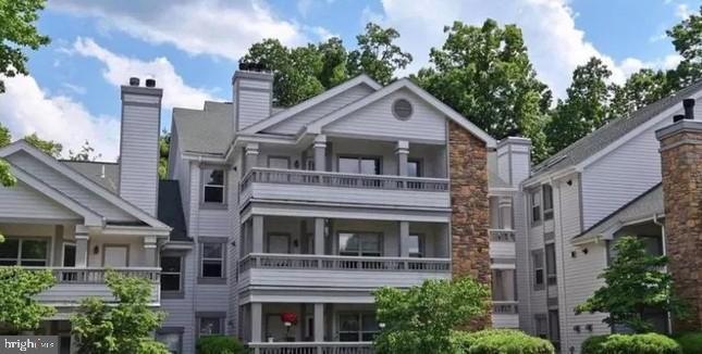 13070 Autumn Woods Way unit 101, Fairfax, VA 22033 - photo 1