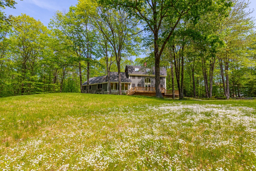 32 Valley -Exterior