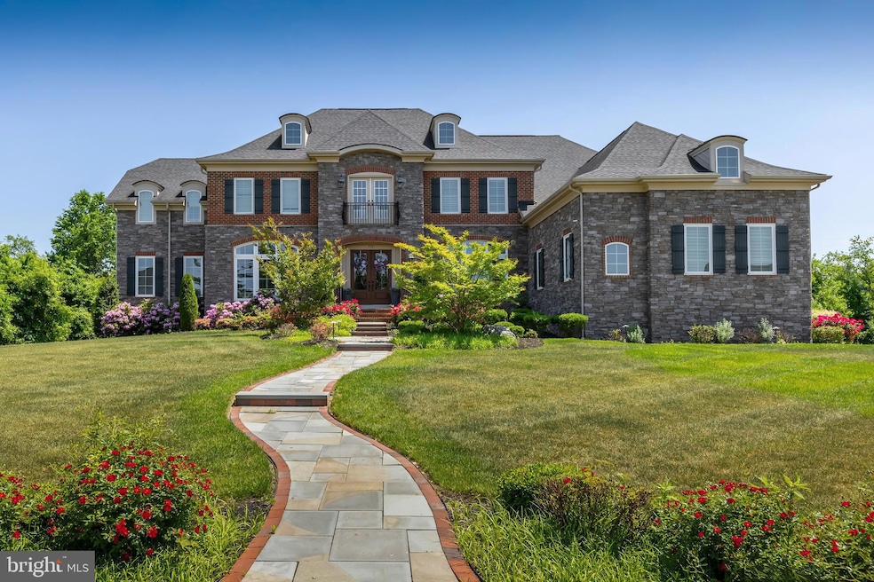 712 Walton Ct, Moorestown, NJ 08057 - photo 1