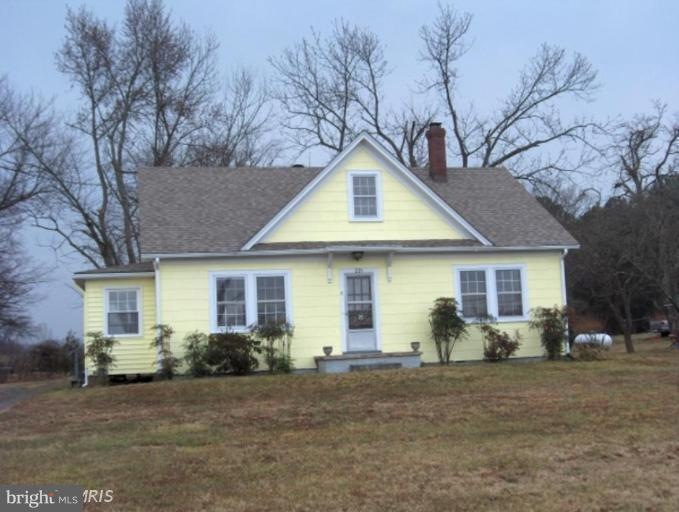 221 Fredericksburg Ave, Louisa, VA 23093 - photo 1