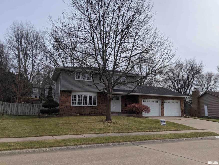 3235 Lorton Ave, Davenport, IA 52807 - photo 1