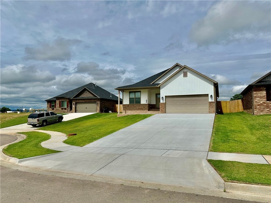 292 Nebo St, Prairie Grove, AR 72753 - photo 1