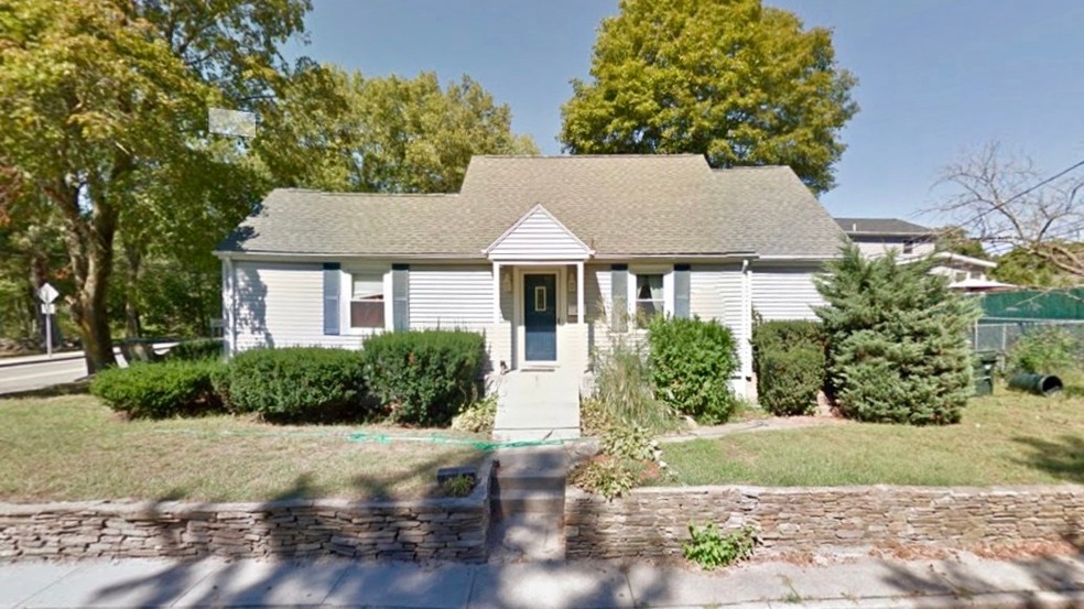 2 Whitman St, Smithfield, RI 02917 - photo 1