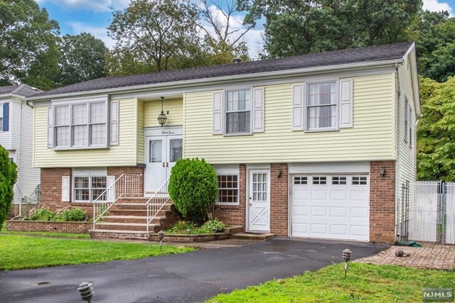 Sold $565,000 • Co-Listing Agent