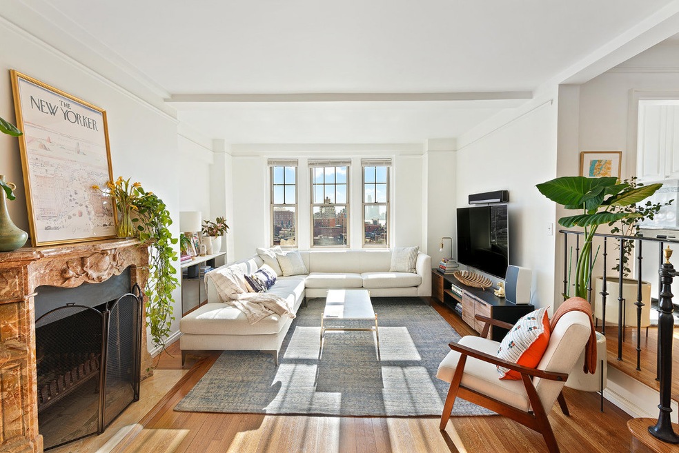 302 W 12th St unit 16F, New York, NY 10014 - photo 1