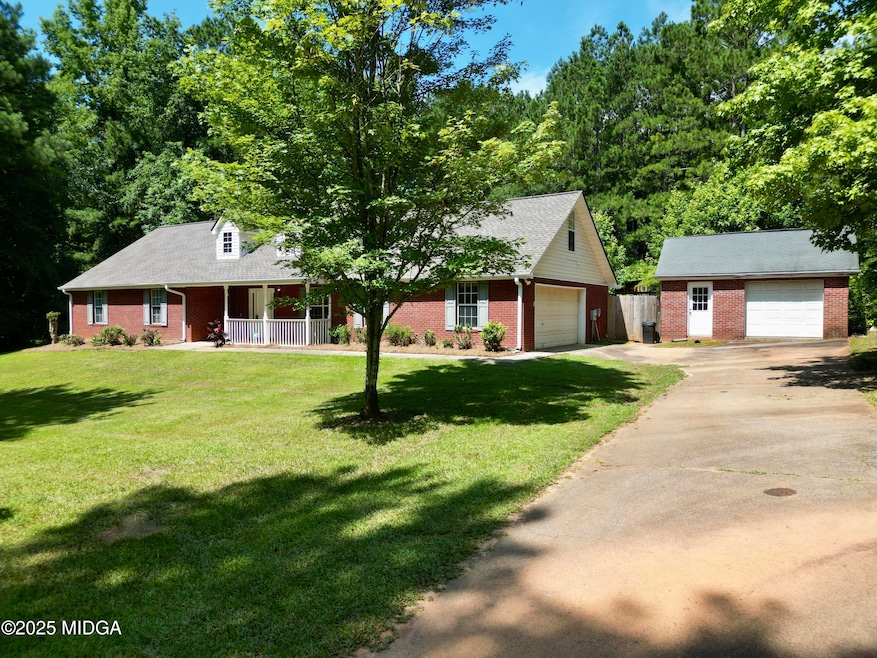 502 S Ola Rd, McDonough, GA 30252 - photo 1