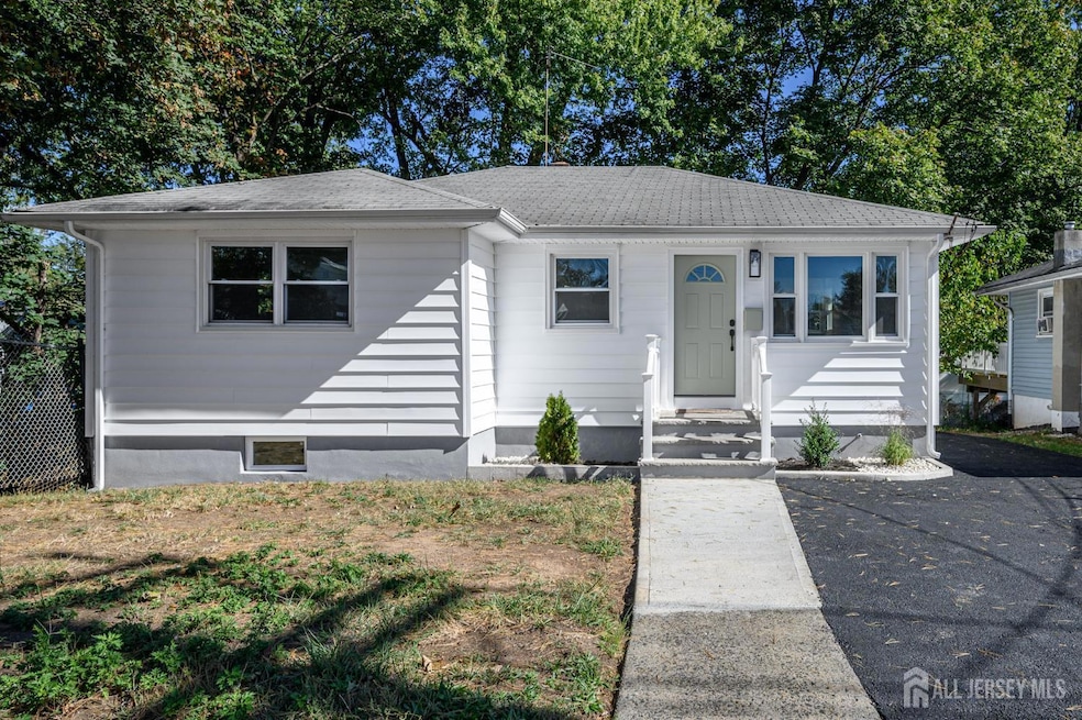 For Sale $579,000 • Co-Listing Agent