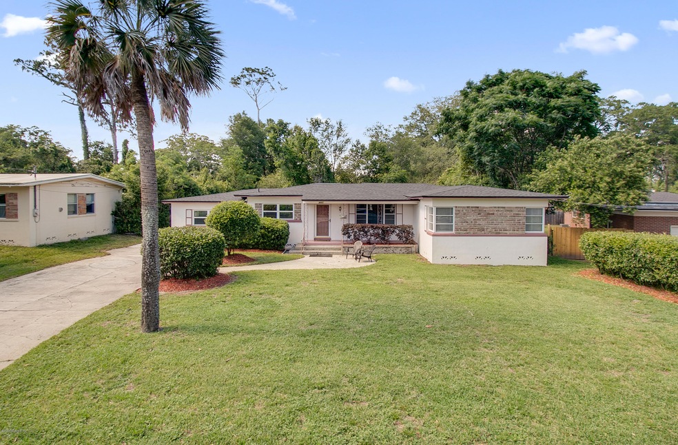 8441 Bordeau Ave N, Jacksonville, FL 32211 - photo 1