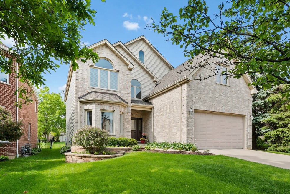 549 W Gladys Ave, Elmhurst, IL 60126 - photo 1