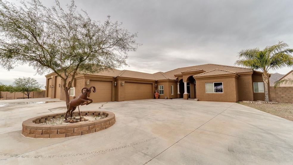 11486 W Calle Con Queso-3