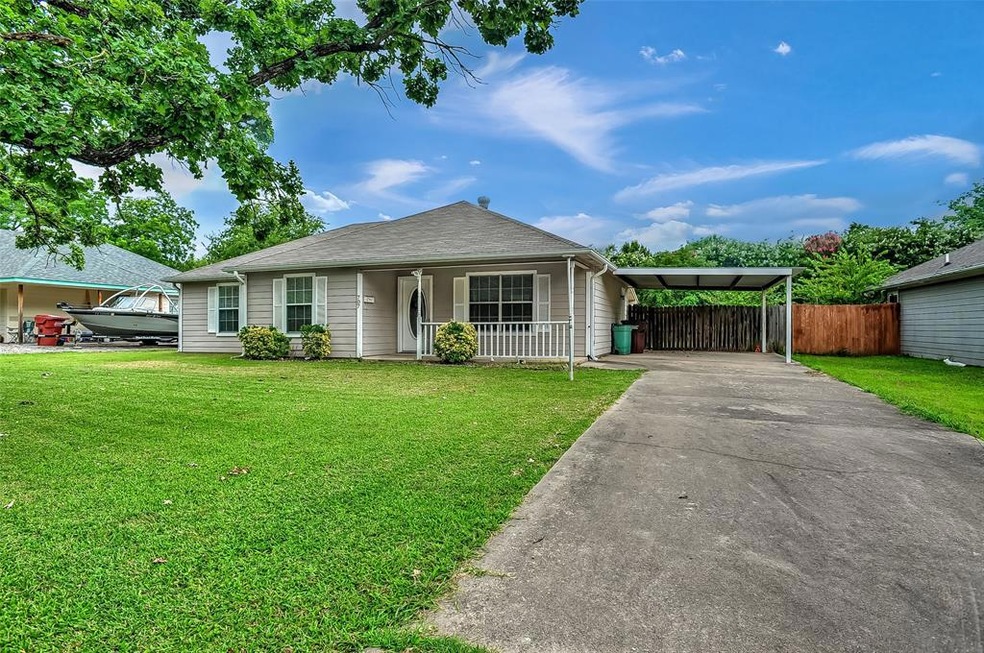 707 E 12th St, Bonham, TX 75418 - photo 1