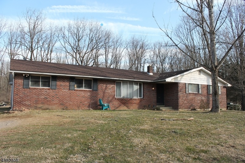 706 Pequest Rd, Oxford, NJ 07863 - photo 1