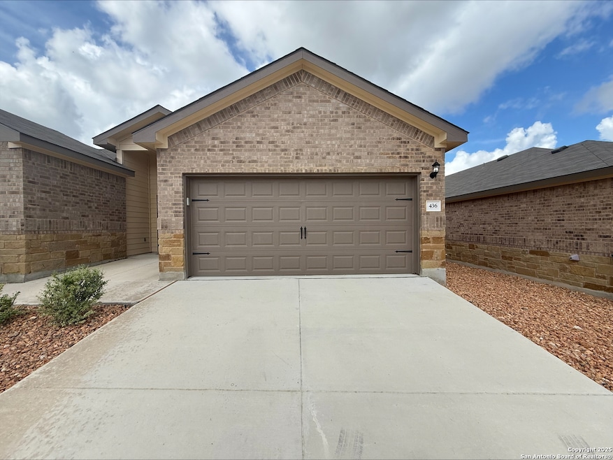 For Rent $1,595/month