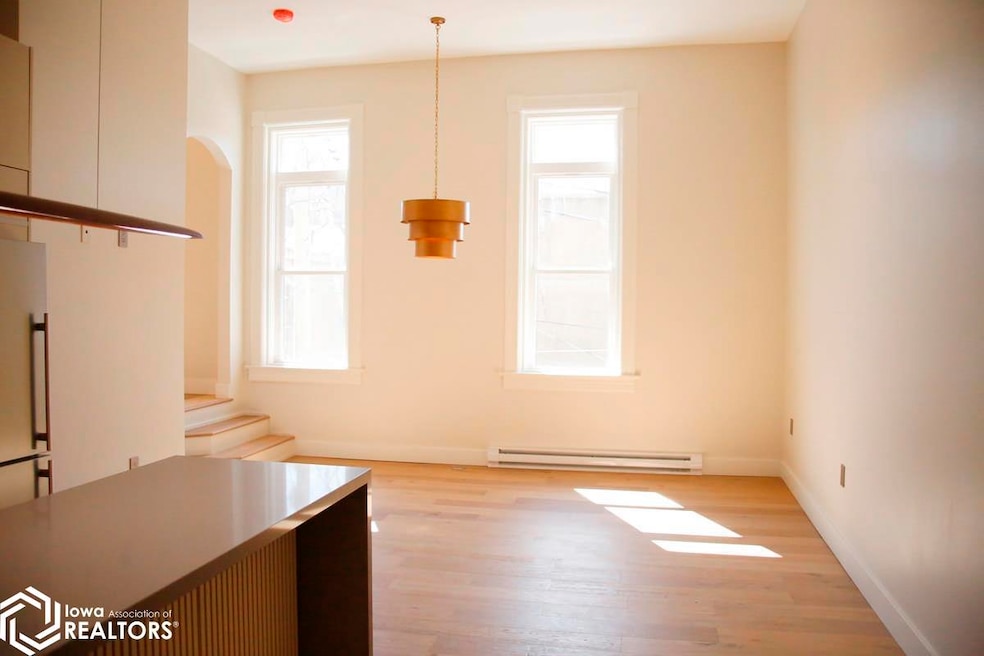 51 E Broadway Ave unit 203, Fairfield, IA 52556 - photo 1