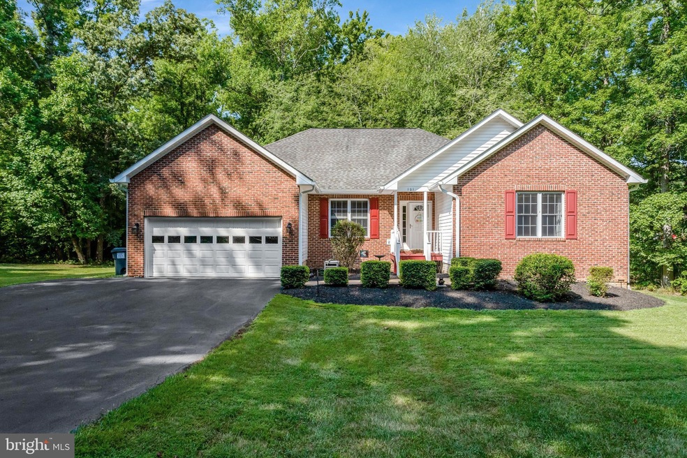 101 Stafford Stone Dr, Stafford, VA 22554 - photo 1