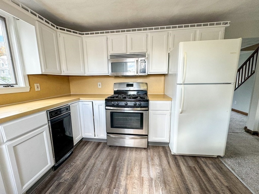 26 Otis St unit 2, Wakefield, MA 01880 - photo 1