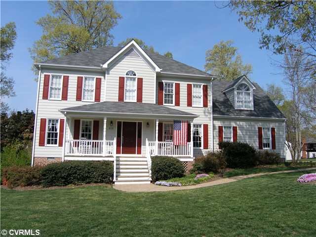 Exterior Front - Welcome to 818 Gradyhill Place in