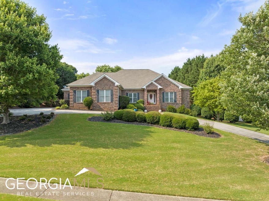 4622 Montclair Cir, Gainesville, GA 30506 - photo 1